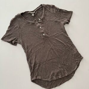 A New Day Brown Ribbed Short Sleeve Henley Top Size XS Soft Material